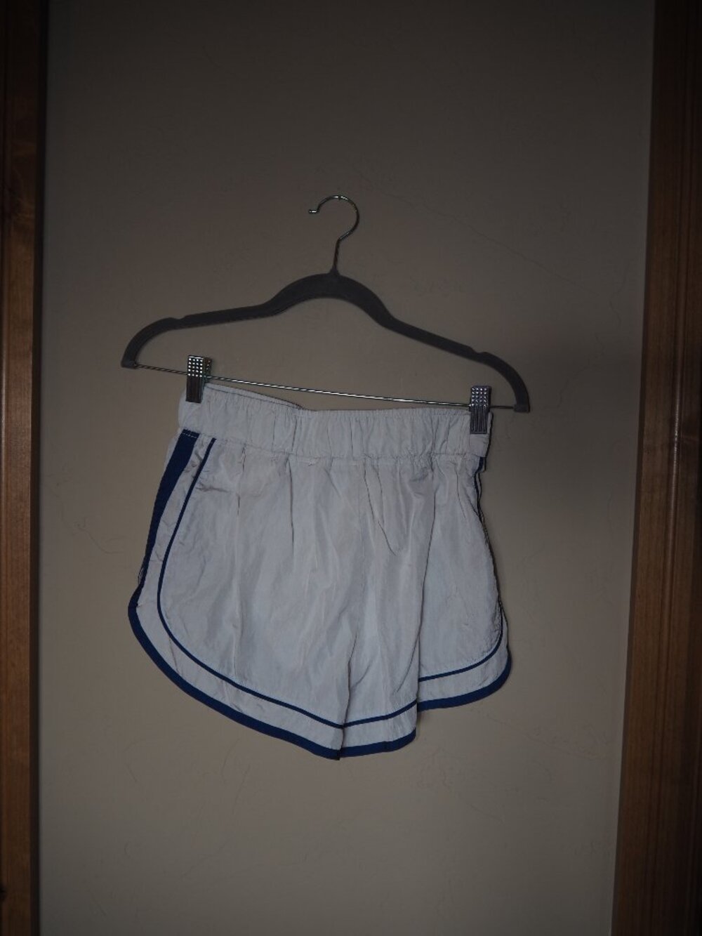 Free People Movement White Navy Dolphin Running Shorts Size Small